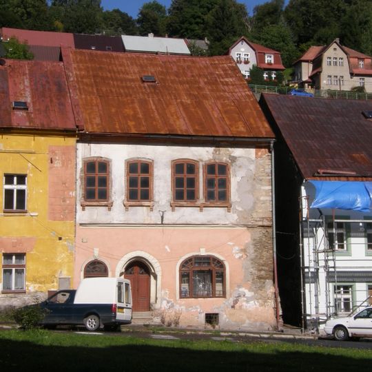 Náměstí Republiky 143