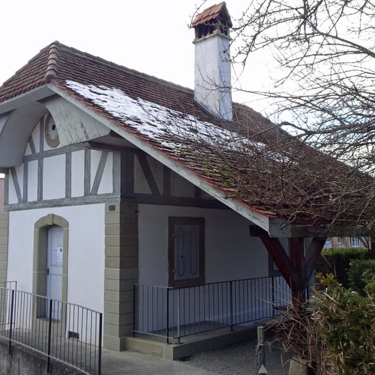 Bakehouse with storage