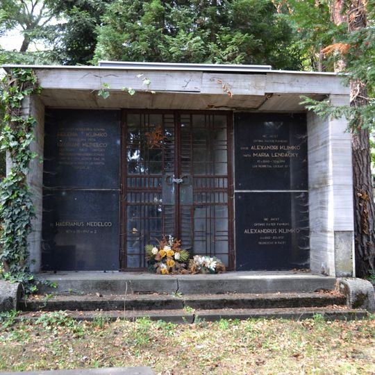 Cintorín sv. Rozálie, hrobka