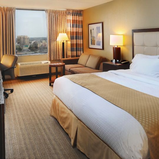DoubleTree by Hilton Hotel St. Louis - Westport