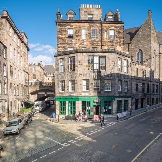 Edinburgh, 31, 33 Candlemaker Row