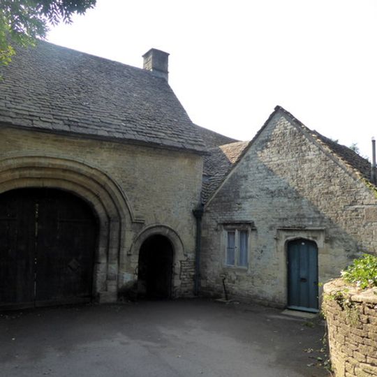Spital Gate And Attached Cottage