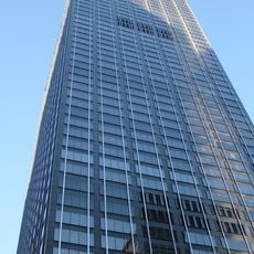 Paramount Plaza