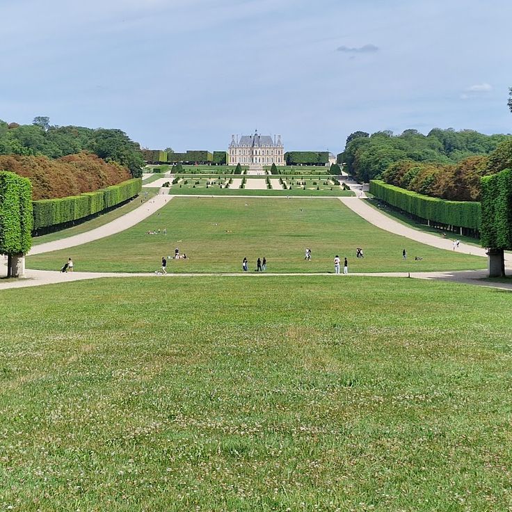 Plaine des Quatre Statues ou Boulingrin