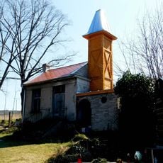 Hřbitovní kaple na novém hřbitově v Horních Mokropsech