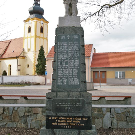 Pomník padlým v Ledenicích