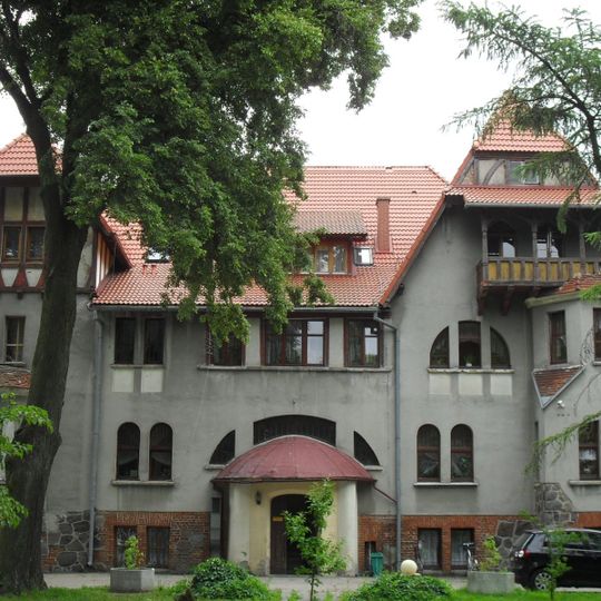 Manor in Gołuszyce