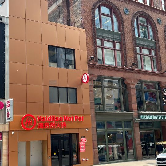 Haidilao Hot Pot Toronto Downtown