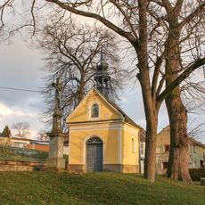 Kaple svatého Floriána v Lašťanech u rybníka