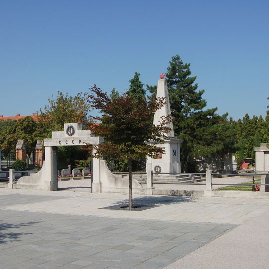 Sowjetischer Heldenfriedhof