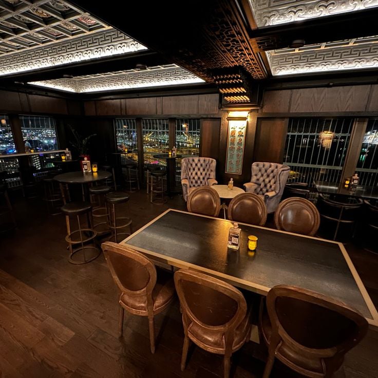 Smith Tower Observatory and Bar