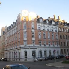 Mietshaus in geschlossener Bebauung in Ecklage Bernhardstraße 36