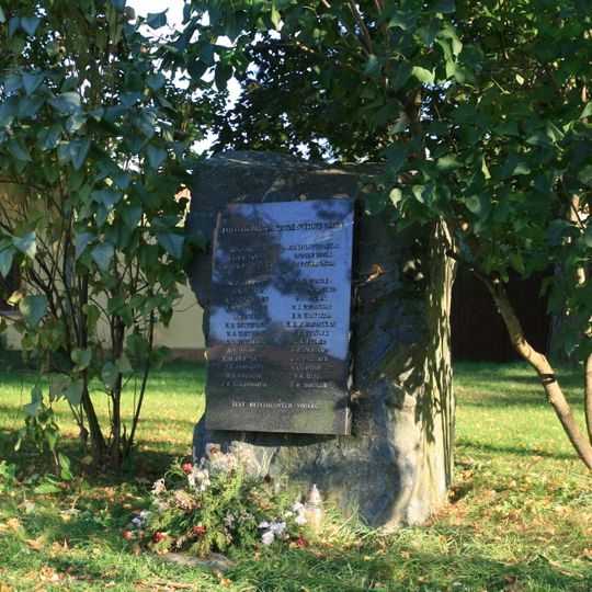 World War II memorial in Prace