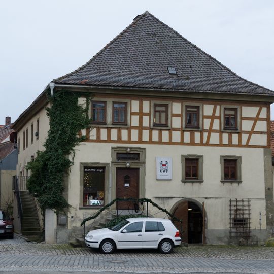 Wohn- und Geschäftshaus