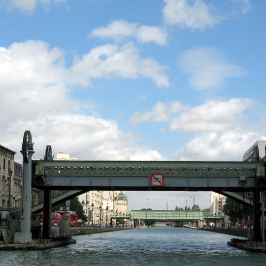 Pont levant de la rue de Crimée