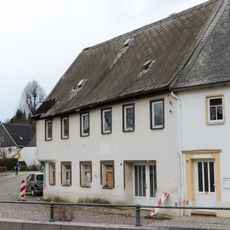 Wohnhaus in halboffener Bebauung Am Wehr 12