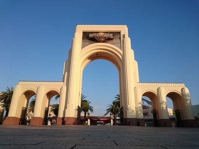 Pintu masuk 10