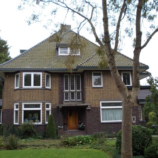 Kantoorwoning in Interbellumstijl
