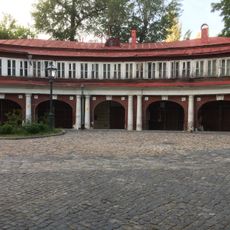 Циркумференция (служебный корпус) (Хамовники)