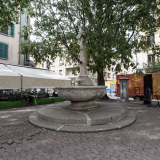 Fontaine de la Place Plantamour