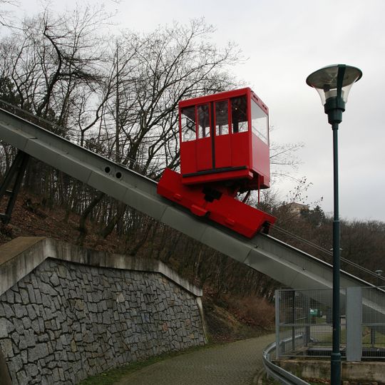 Seilbahn des NH-Hotels Prag