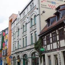 Wohn- und Geschäftshaus mit Hinterhaus in geschlossener Bebauung Peter-Breuer-Straße 25