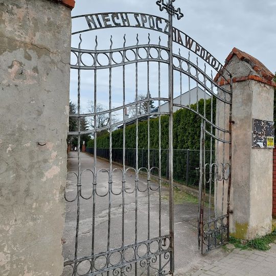 Cmentarz parafialny w Baranowie Sandomierskim