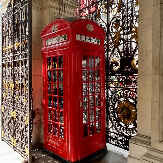 Easternmost K2 Telephone Kiosk Within Entrance Portal Of Burlington House