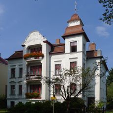 Mommsenstraße 11