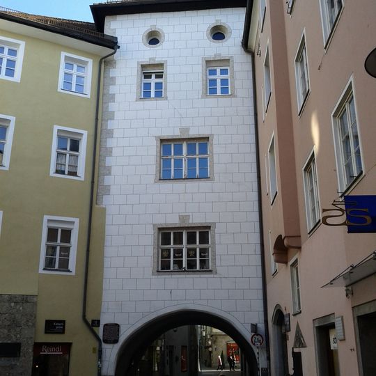 Altstadthaus mit Kolbenturm