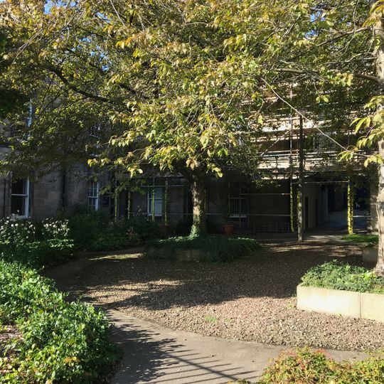 Edinburgh, 3, 4, 5 Hope Park Square