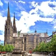 Edifícios religiosos em Clermont-Ferrand