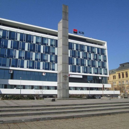 Památník obětem komunistického teroru v Plzni u Anglického nábřeží