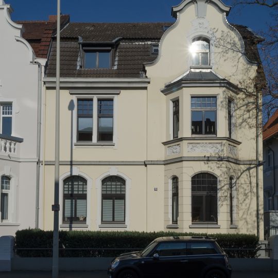 Konstantinstraße 15