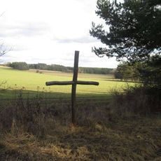 Kříž jižně od Vladměřic u křižovatky