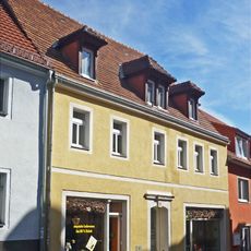 Wohnhaus in halboffener Bebauung mit linkem Hofflügel Oberstraße 32