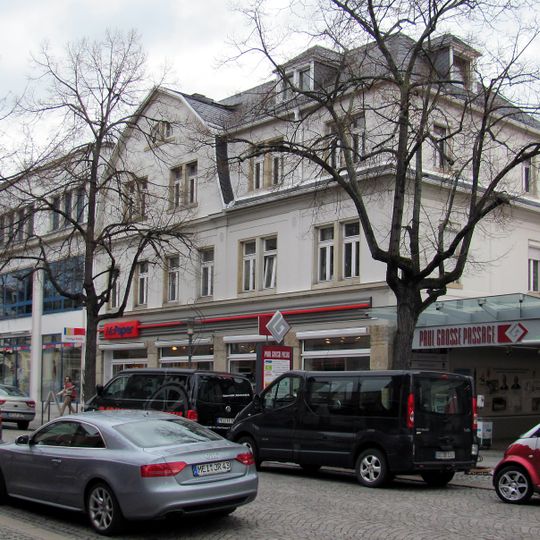 Wohn- und Geschäftshaus Hauptstraße 15