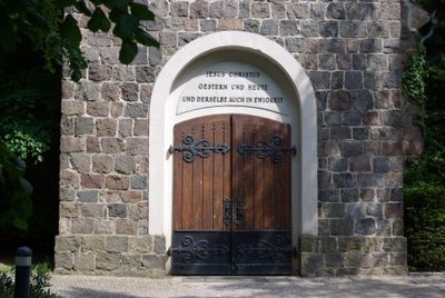 Entrance 0