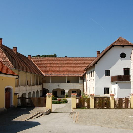 Dominikalhof, Bromberg, Lower Austria