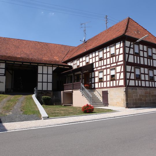 Zweigeschossiges Wohnstallhaus