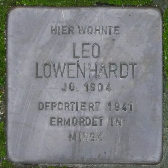 Stolperstein dedicated to Leo Löwenhardt