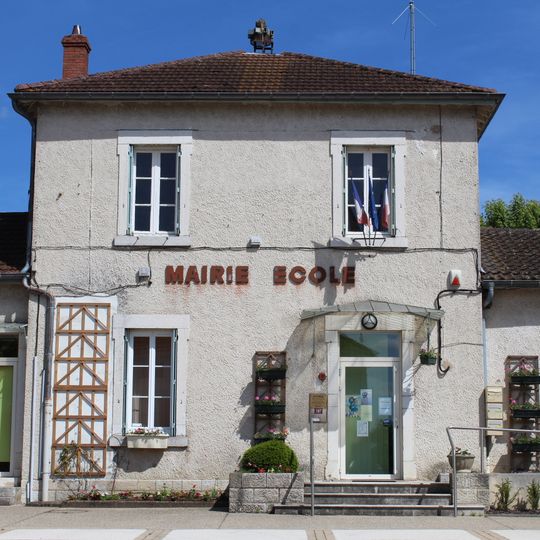 Town hall of Saint-André-sur-Vieux-Jonc