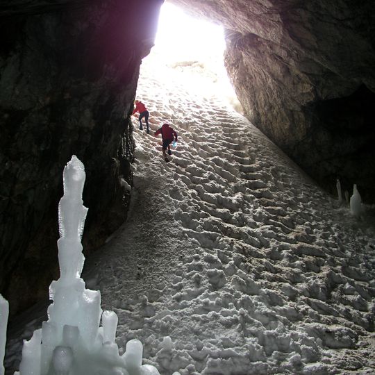 Grotte de Ledena