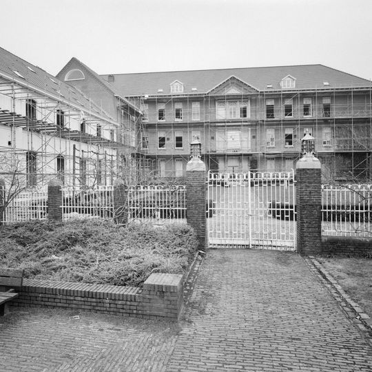 Internaat Saint Louis: voorgebouw