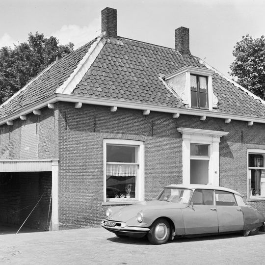 Kerkstraat 40, Oude Wetering