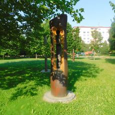 Plastika Tři gracie v parku před poliklinikou v Otrokovicích