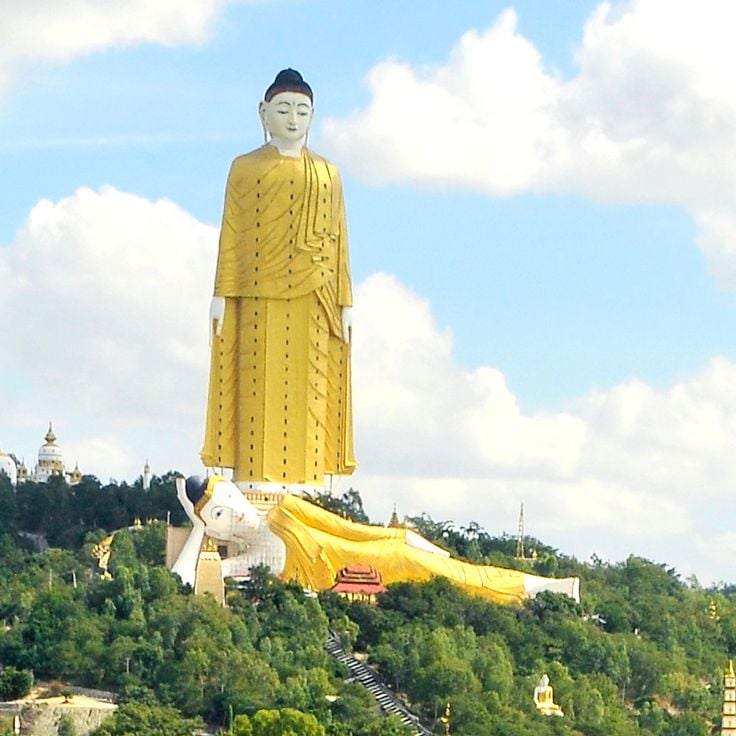 Buddhastatyer i Monywa