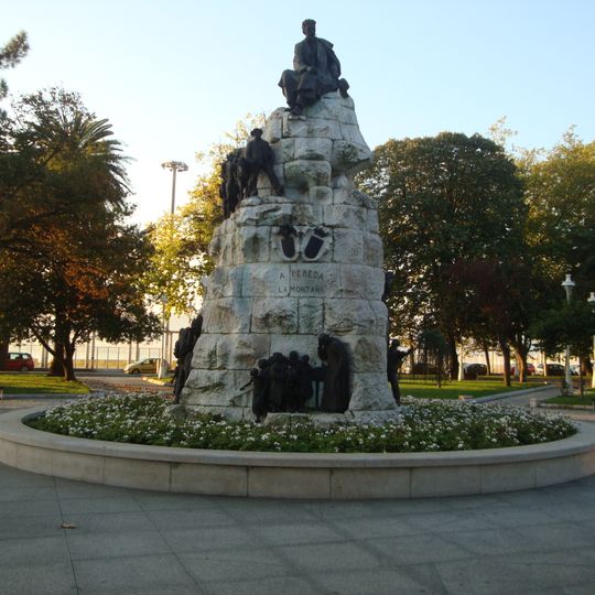 Monumento a Jose María Pereda
