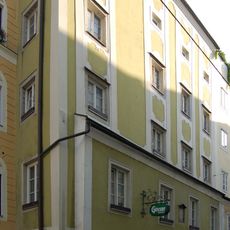 Pfarrgasse 8