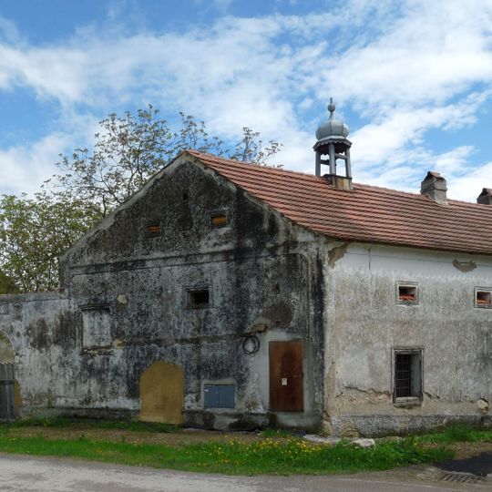 Usedlost čp. 1 a 12